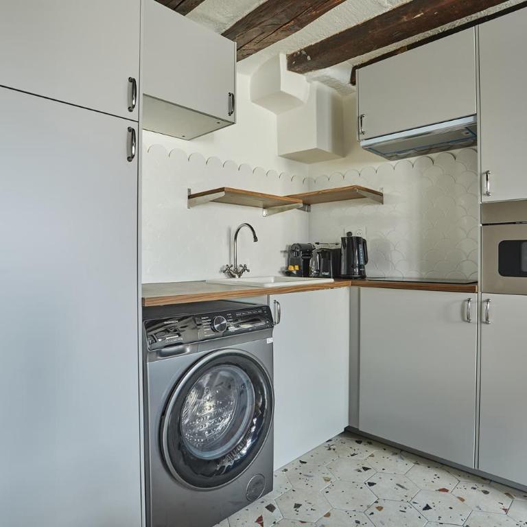 Stylish apartment in Le Marais - Apartment - 6