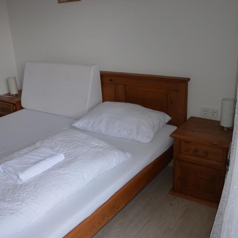Amalia Haus - One-Bedroom Apartment - 2