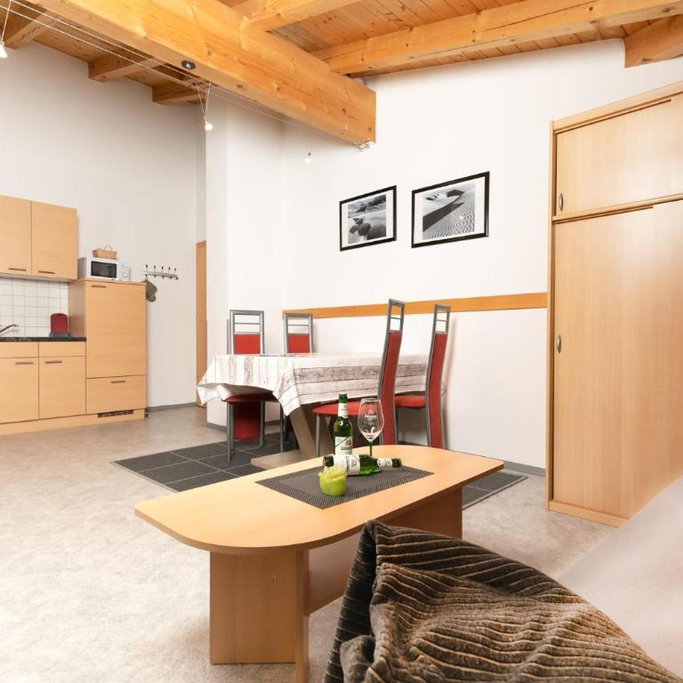 Appartement Kuen - Two-Bedroom Apartment with Shower - 39