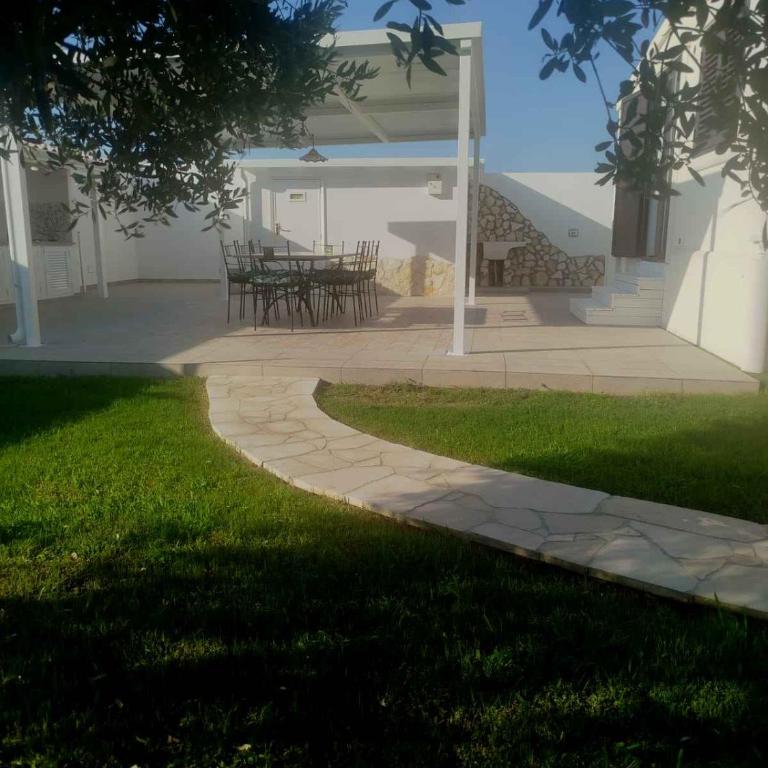 Villa Waterfront in Santa Maria del Focallo 58180 - Villa - 10