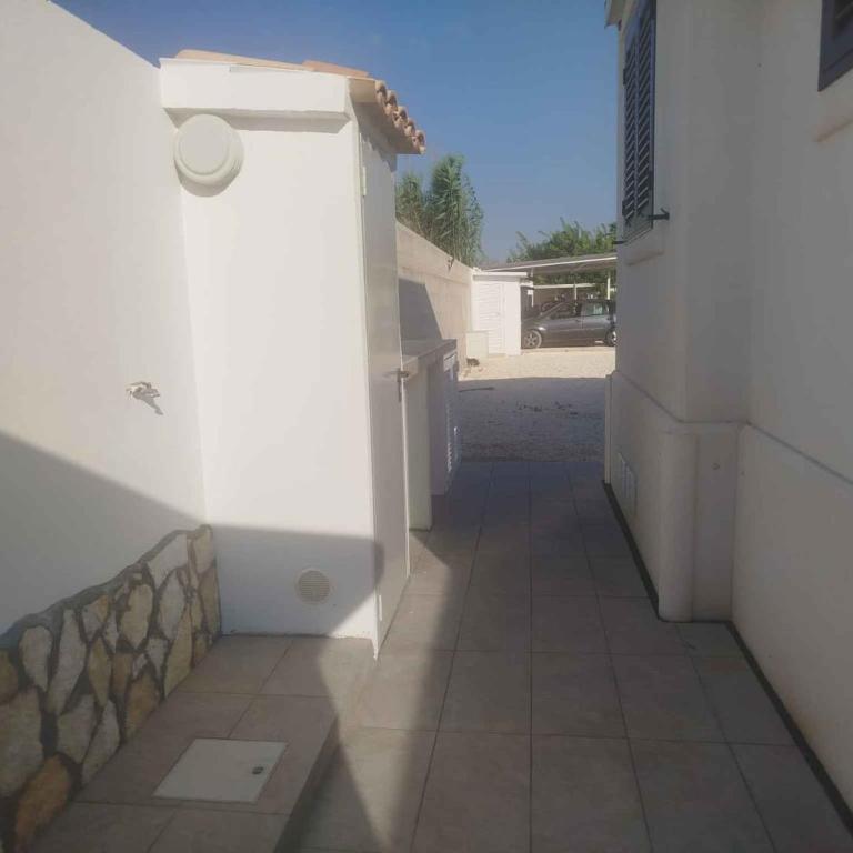 Villa Waterfront in Santa Maria del Focallo 58180 - Villa - 12