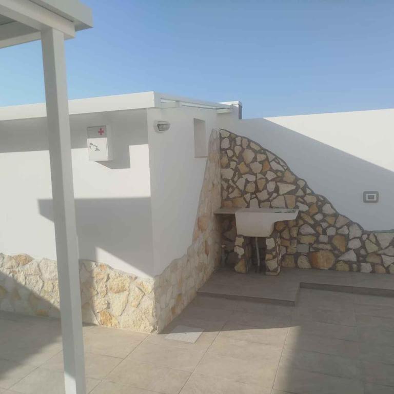 Villa Waterfront in Santa Maria del Focallo 58180 - Villa - 22