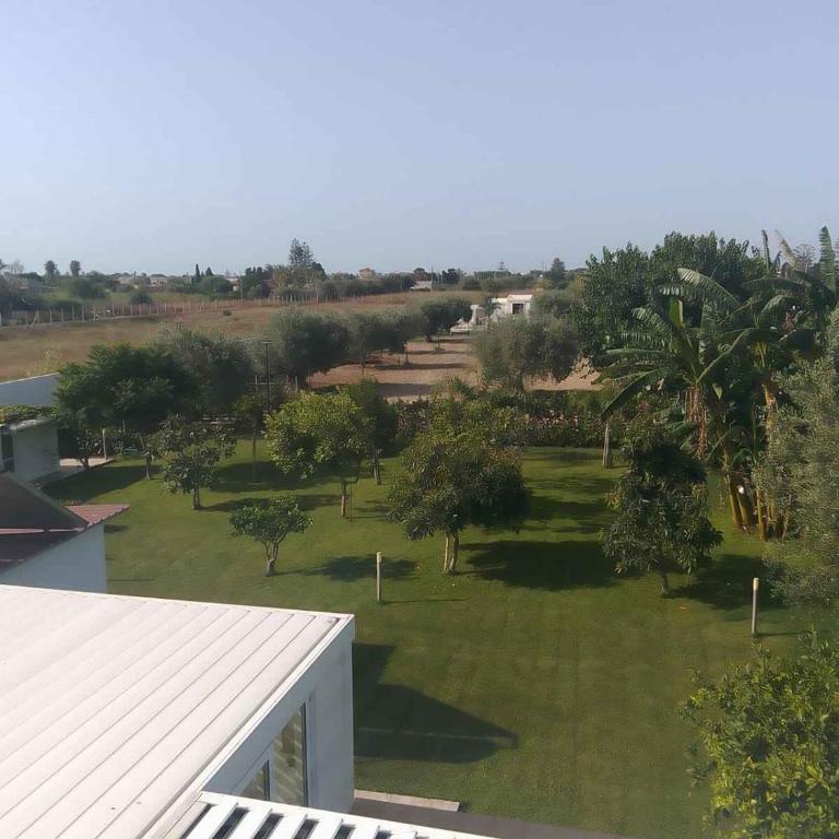 Villa Waterfront in Santa Maria del Focallo 58180 - Villa - 28