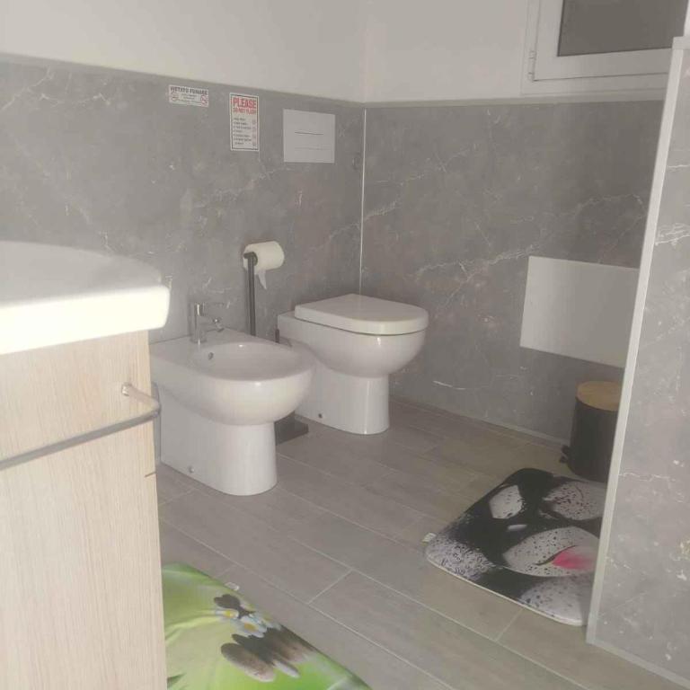 Villa Waterfront in Santa Maria del Focallo 58180 - Villa - 35