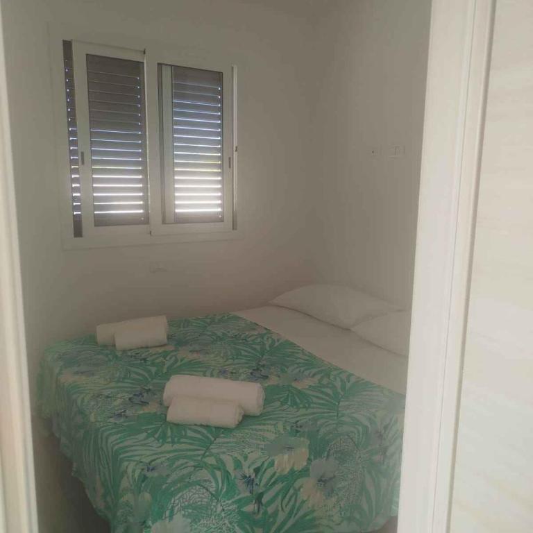 Villa Waterfront in Santa Maria del Focallo 58180 - Villa - 39