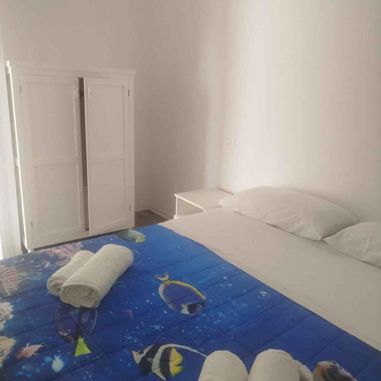 Villa Waterfront in Santa Maria del Focallo 58180 - Villa - 44