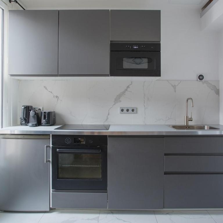 Appartement lumineux dans Paris - Climatisé - Appartement - 3