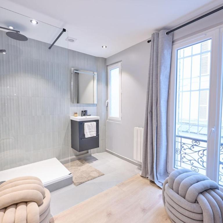 Modern with terrace & 4 spacious bedrooms - Appartamento - 5