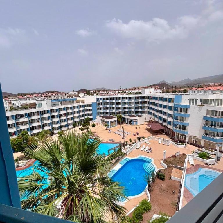 MODERN GREEN PARK STUDIO - Pool View & Terrace - One-Bedroom Apartment - 33