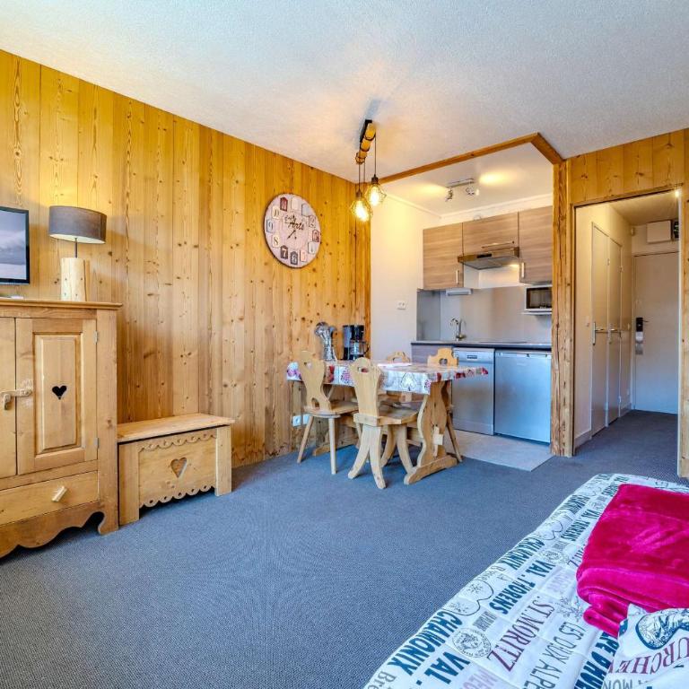 Ski-In Out Apt w Mountain Views - Appartamento - 8