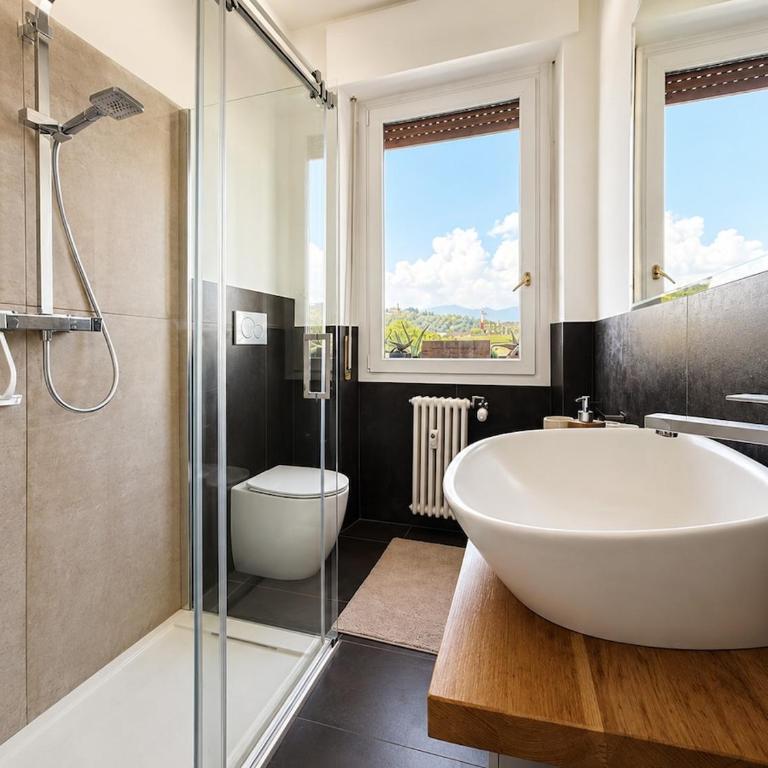 Centro di Brescia - Luminoso Quadrilocale - Three-Bedroom Apartment - 5