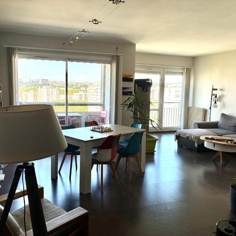 Chambres climatisées - direct gare et proche université - Chambre Double avec Balcon - 1