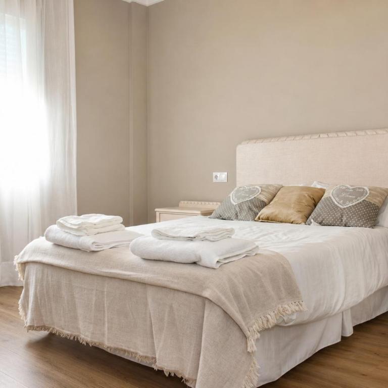 La nueva Cuesta de Seneca - Three-Bedroom Apartment - 11