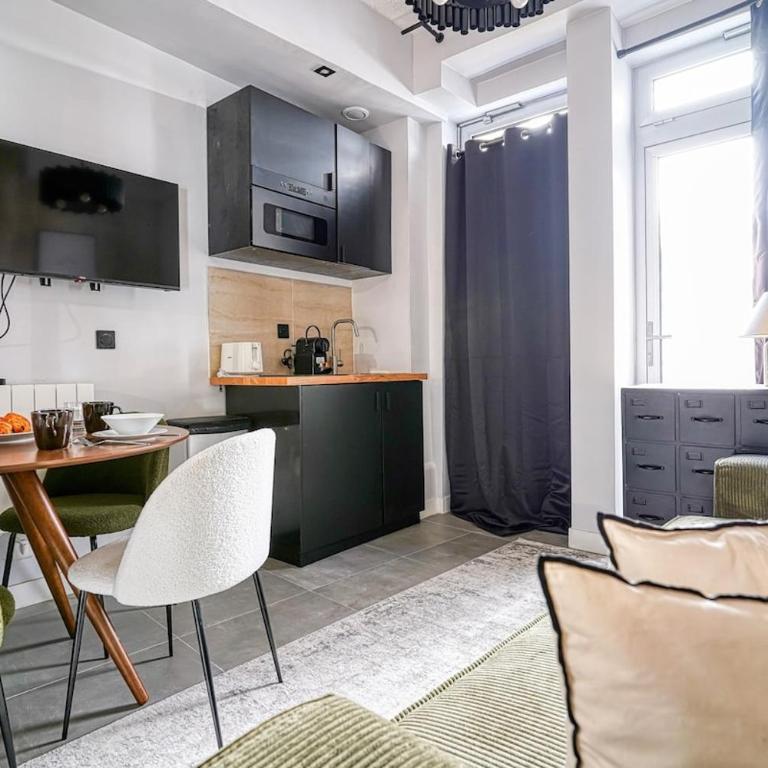 Charming Parisian loft for 2 to 4 people - Appartement - 8