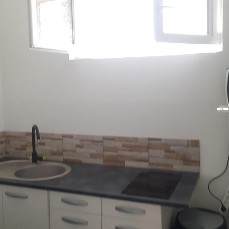 Studio 100 m des plages Clim - Appartement 1 Chambre - 2