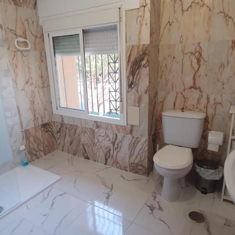 Amplio apart con aire acondicionado seis cincuenta seis ochenta tres siete siete - Apartment - 11