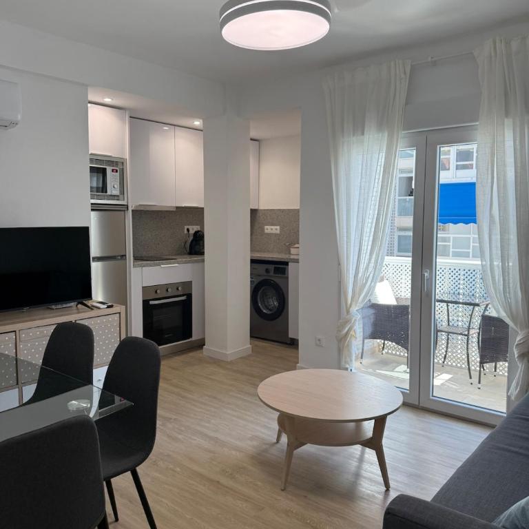 Apartment with Pool & Parking in Nerja Centre - Apartamento de 3 dormitorios - 1