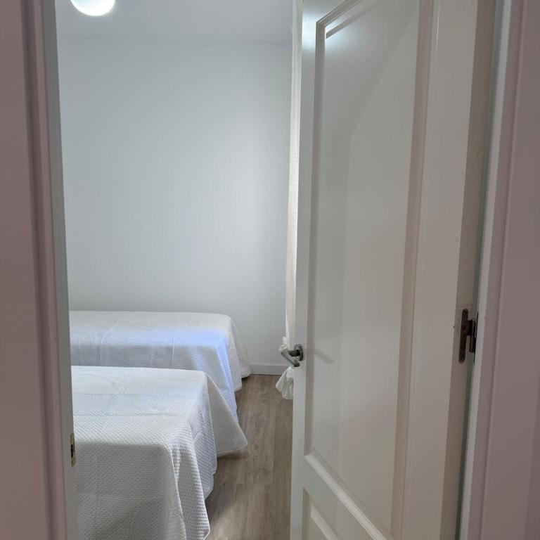 Apartment with Pool & Parking in Nerja Centre - Apartamento de 3 dormitorios - 4