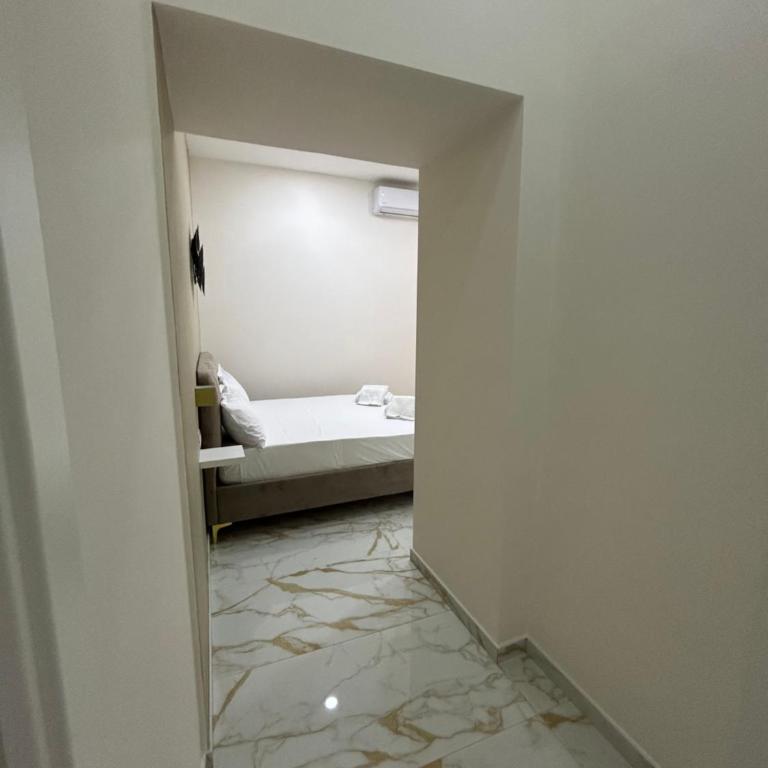 Residenza Spaccanapoli - Double Room - 6