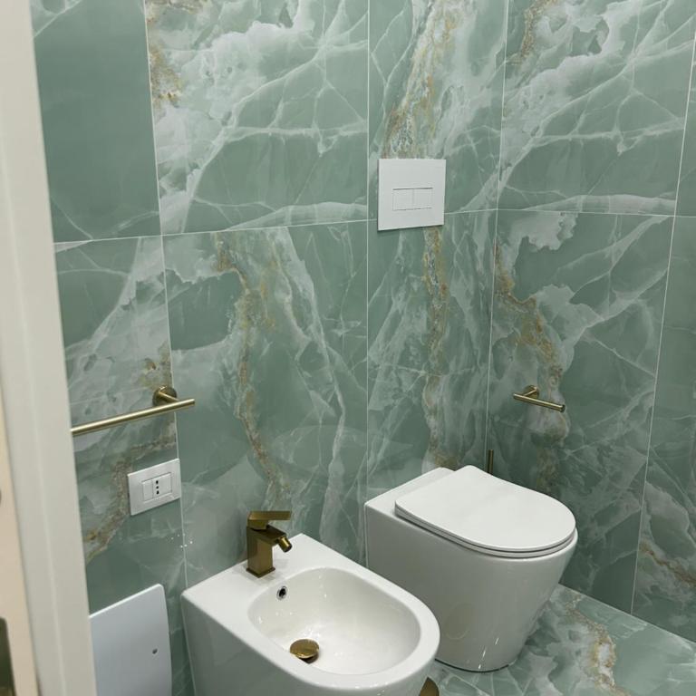 Residenza Spaccanapoli - Deluxe King Room - 6