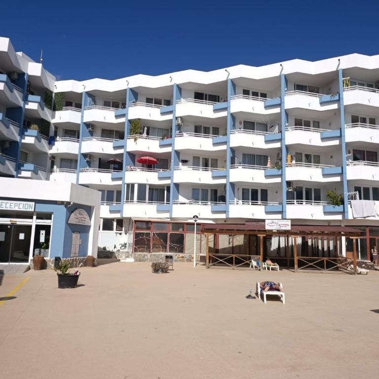 Playa Verde - One-Bedroom Apartment - 2