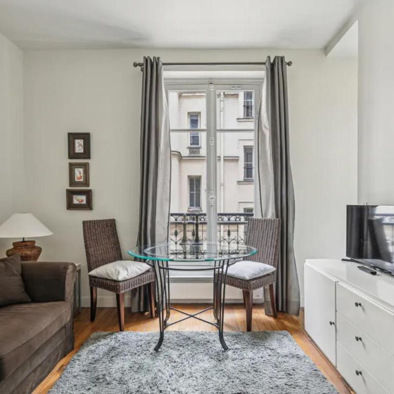 Gros Caillou - Rue Saint-Dominique - 2-room apartment - Appartement 2 Chambres - 4