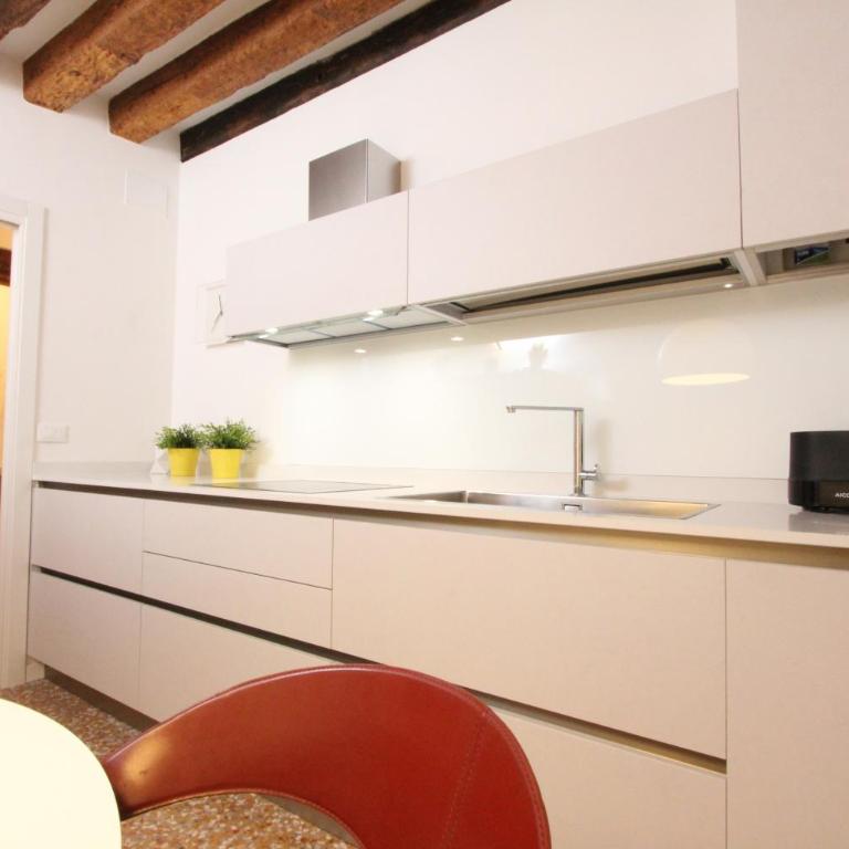 City Apartments Rialto Market - Appartamento con Vista Canale di San Polo - 9