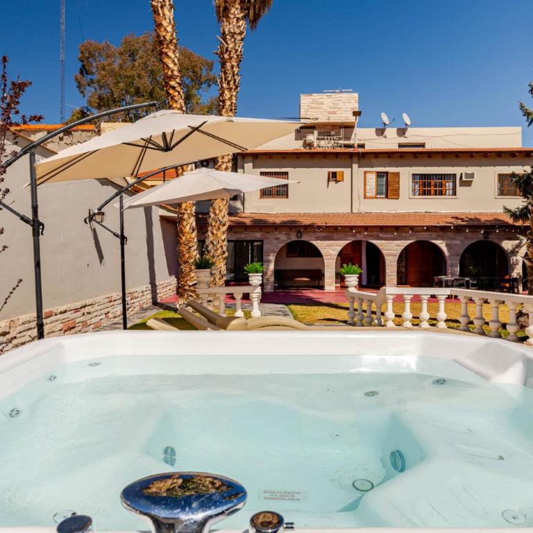 MOT Rentals Wine Country Gascon 22 pax 7 Bd - Casa - 1