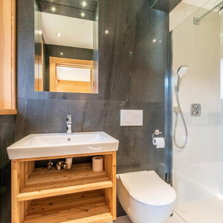 Chalet Cosy Près des Pistes à Châtel - Chalet - 32