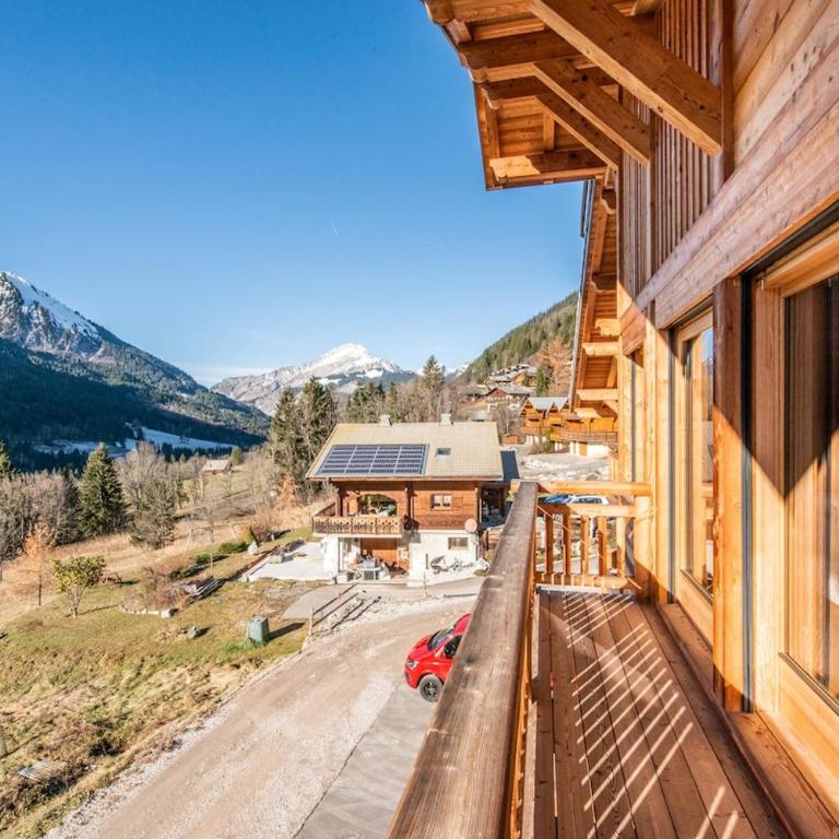Chalet Cosy Près des Pistes à Châtel - Chalet - 38