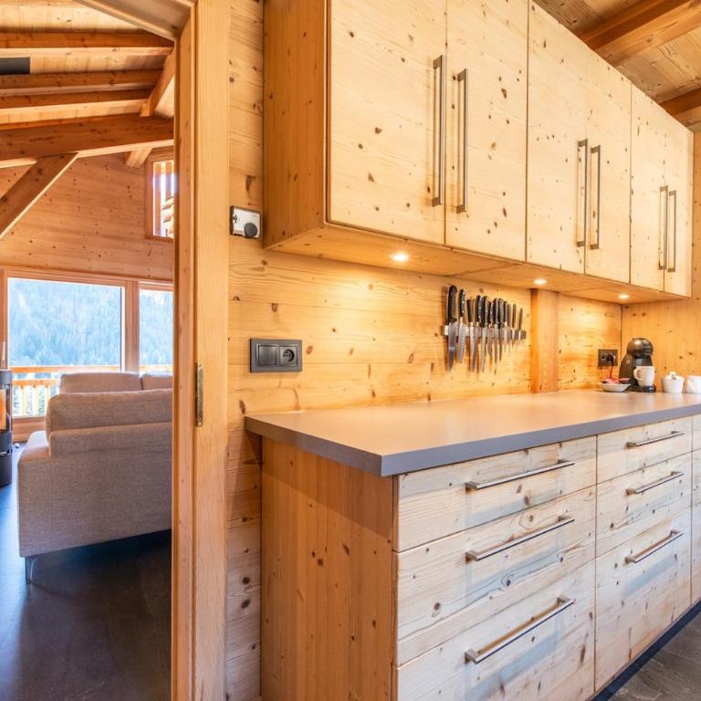 Chalet Cosy Près des Pistes à Châtel - Chalet - 51