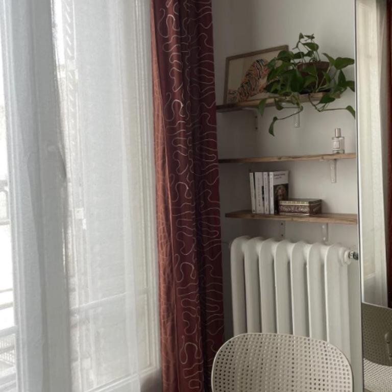 Studio au pieds de Montmartre - Métro L2, L4, L12 - Appartement 1 Chambre - 2