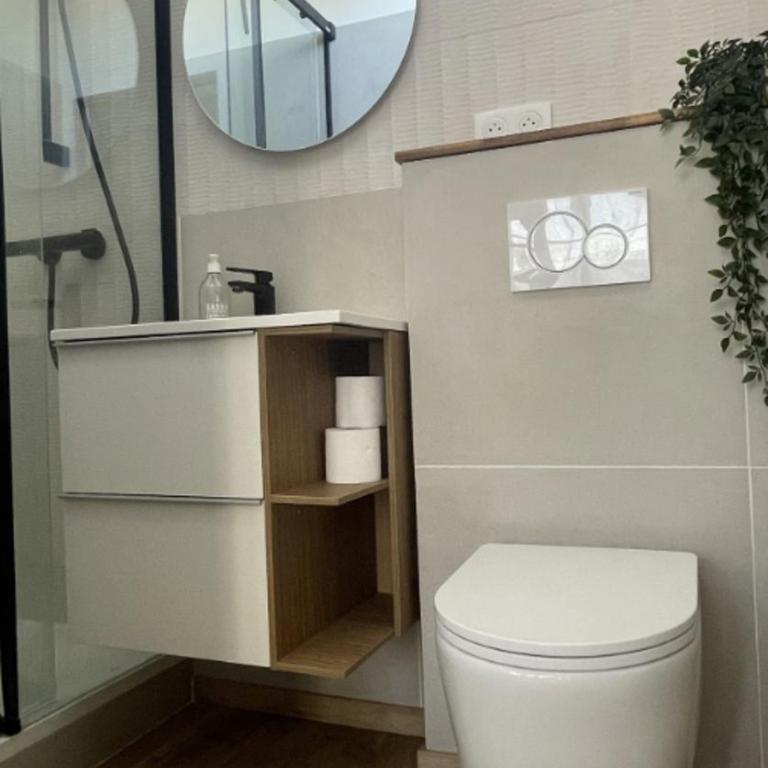 Studio au pieds de Montmartre - Métro L2, L4, L12 - Appartement 1 Chambre - 9