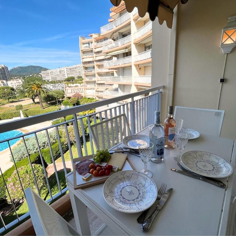 Cannes Marina - Appartement 1 Chambre - 24