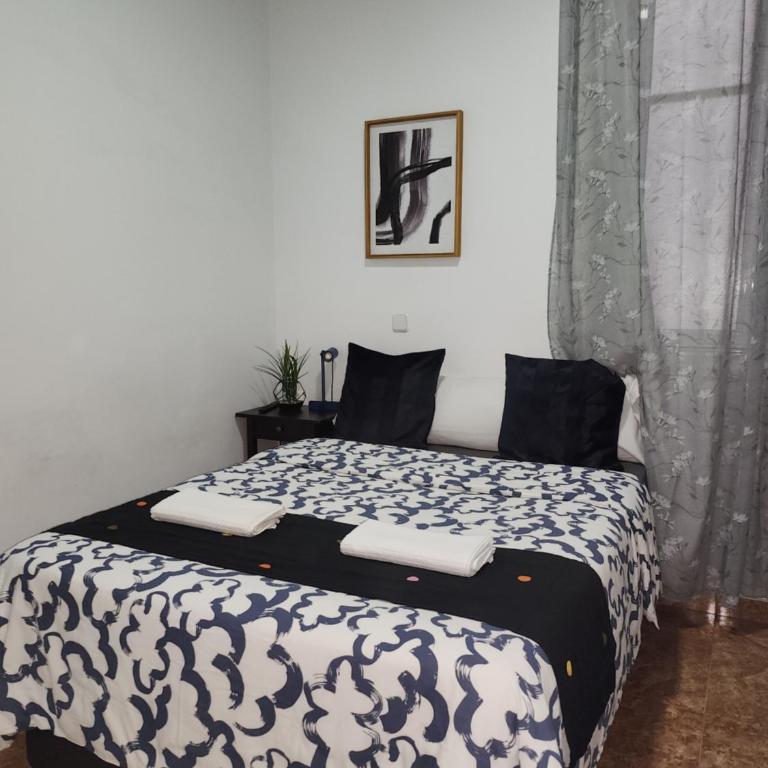 CH Catrachos Rooms - Doppelzimmer mit Gemeinschaftsbad - 1