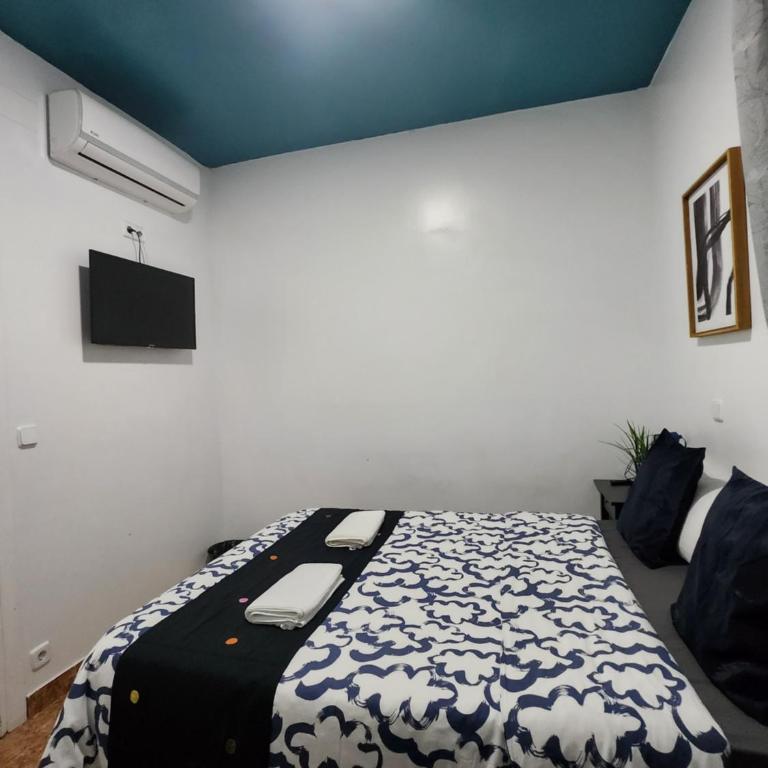 CH Catrachos Rooms - Doppelzimmer mit Gemeinschaftsbad - 6