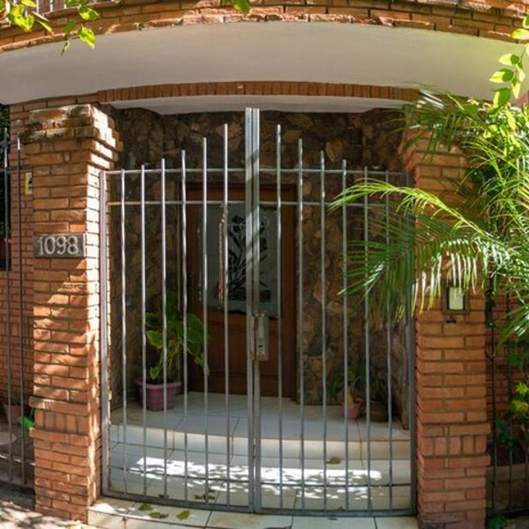 Modern 2BR Apt Pool BBQ & Free Parking - Apartamento - 10