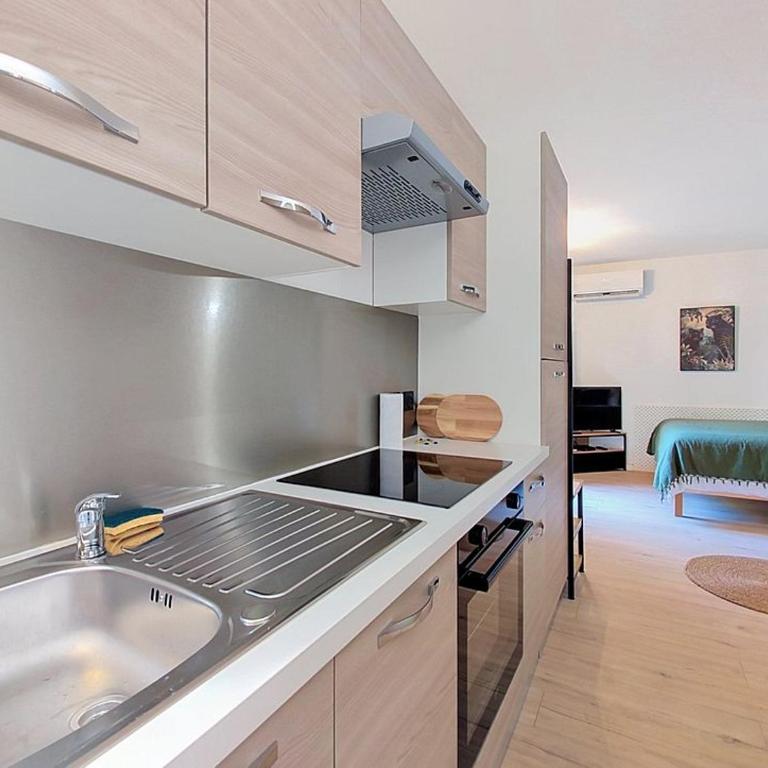 Studio avec terrasse privée & clim - Appartement 1 Chambre - 8