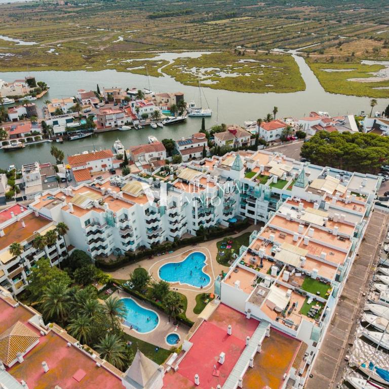 Milenial Immo - Exclusivo apartamento con piscina y vistas al canal - Apartamento de 1 dormitorio con vistas - 40