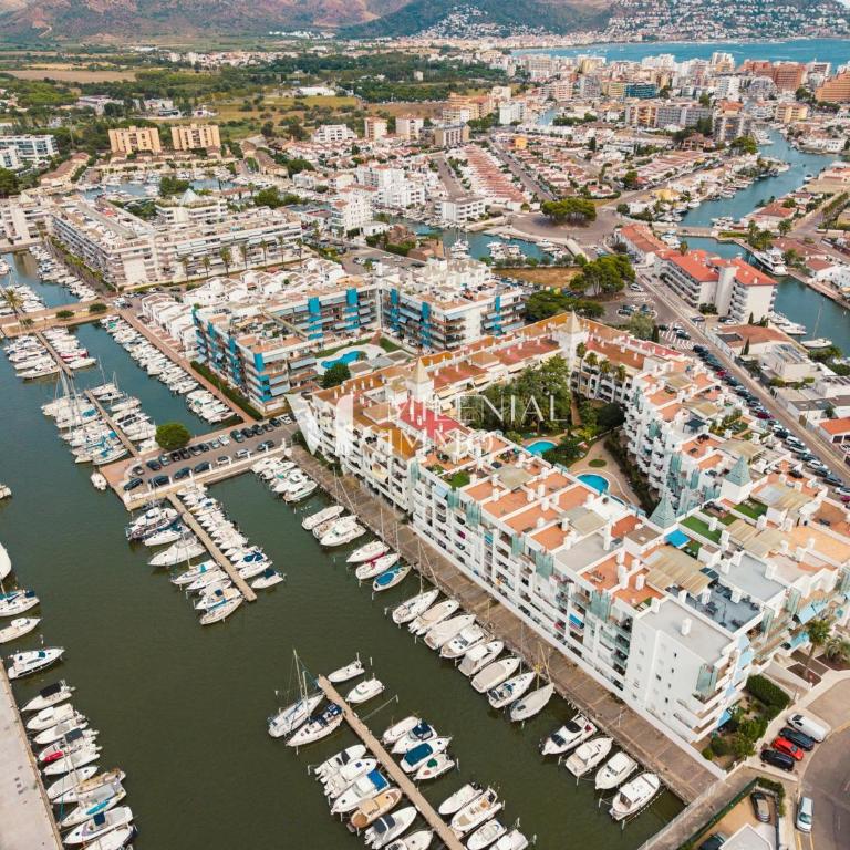 Milenial Immo - Exclusivo apartamento con piscina y vistas al canal - Apartamento de 1 dormitorio con vistas - 35