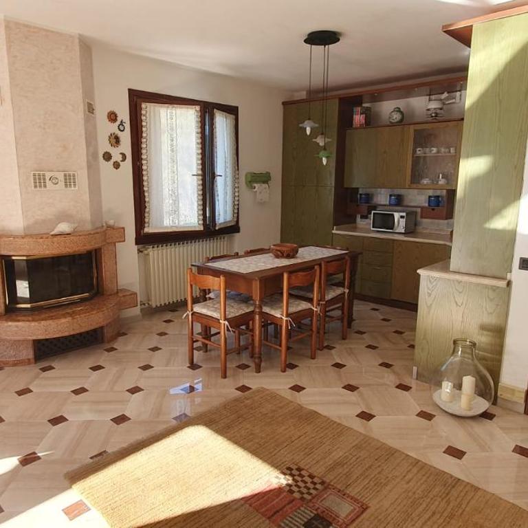 HOLIDAY HOUSE LE COCCINELLE - Casa con 1 Camera da Letto - 9