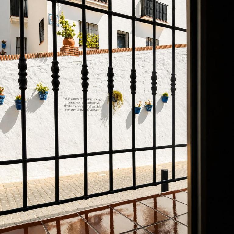 Mijas Pueblo I Private Pool I Sea Views I BBQ - Three-Bedroom House - 13