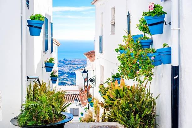 Mijas Pueblo I Private Pool I Sea Views I BBQ - Three-Bedroom House - 31