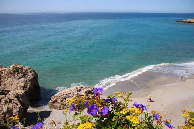 Mijas Pueblo I Private Pool I Sea Views I BBQ - Three-Bedroom House - 36