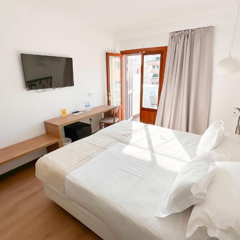 Eix Alcudia Hotel Adults Only - Habitación Doble con vistas a la piscina - 3