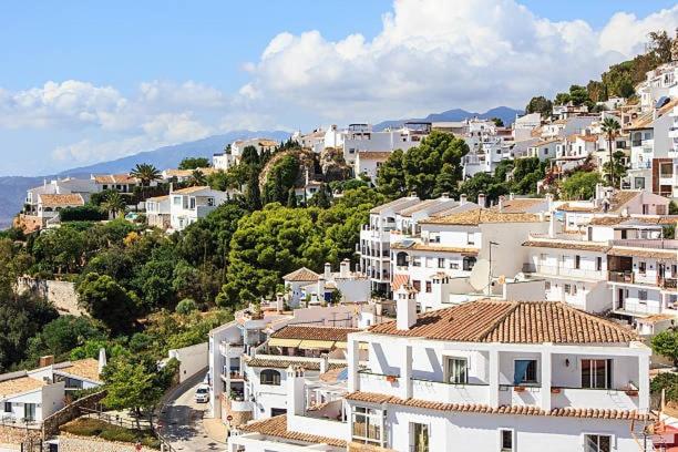 Mijas Pueblo I Private Pool I Sea Views I BBQ - Three-Bedroom House - 42