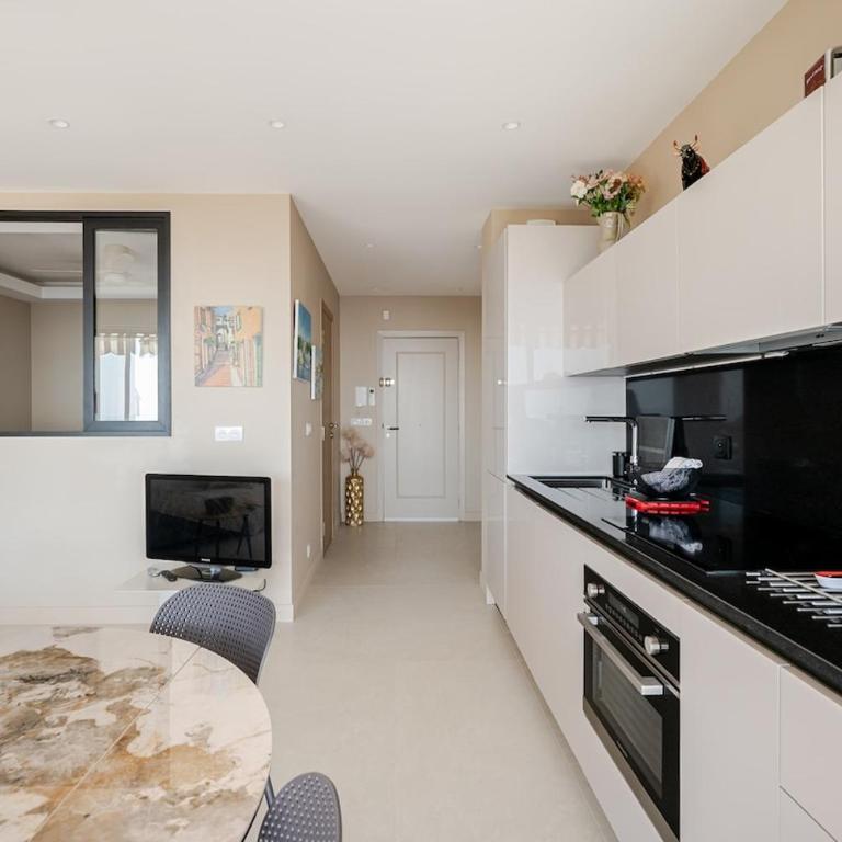 Le Belvédère des Cyprès - vue mer, terrasse, 2 chambres - Apartment mit 1 Schlafzimmer - 7