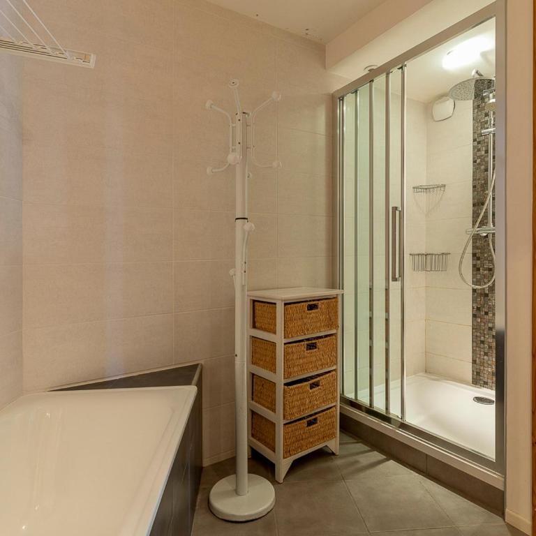 Charmant duplex 7 pers avec cheminée et balcon sud - Appartement 2 Chambres - 13
