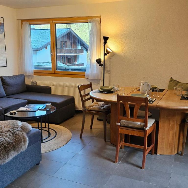 Village Center Apartment - STERN - Apartment mit 2 Schlafzimmern und Bergblick - 4