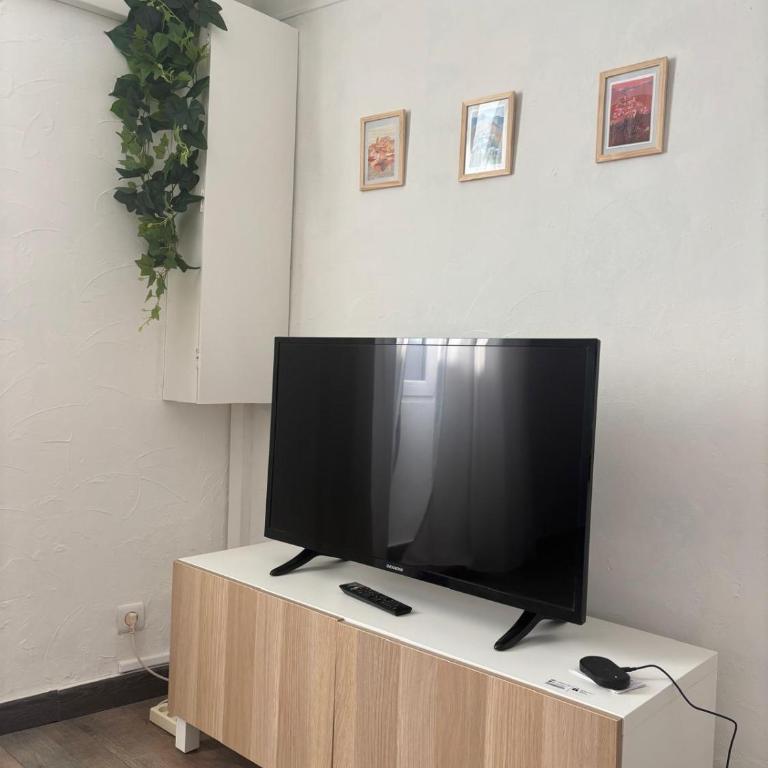 VIEILLE VILLE Appartement climatisé Rue Piétonne & Mer à Menton - Appartement 1 Chambre - 4